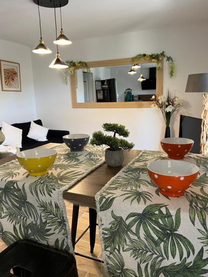 Appartement Entre Village Et Plages. Saint-Cyr-sur-Mer Exteriér fotografie